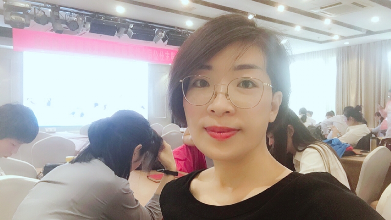 沙拉的第一张照片--泰州相亲服务中心