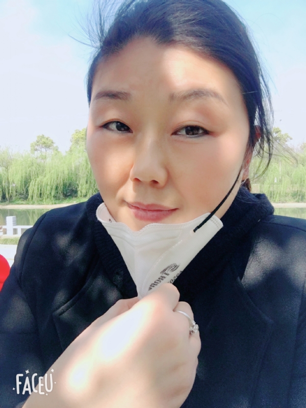 花开半夏的第一张照片--泰州相亲服务中心