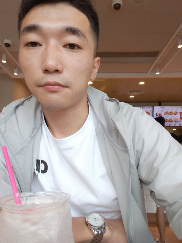须臾数年的第四张照片--泰州相亲服务中心