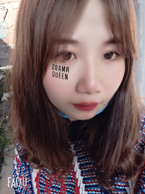 花开半夏的第一张照片--泰州相亲服务中心