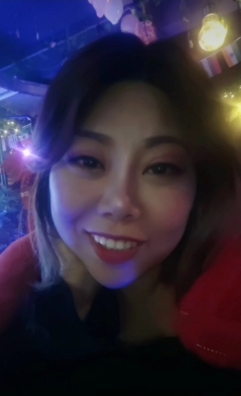 收快递的费仙女的第一张照片--泰州相亲服务中心