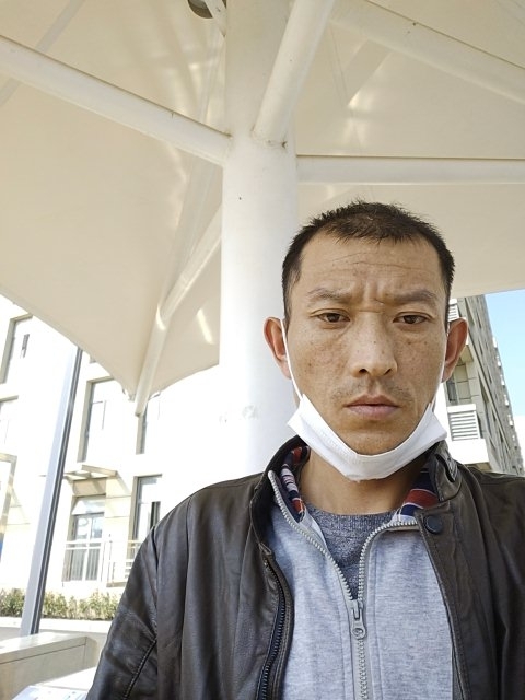 孤狼的第一张照片--泰州相亲服务中心