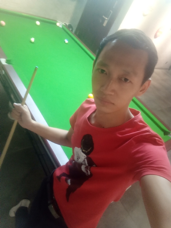 耳机分你一半的第一张照片--泰州相亲服务中心