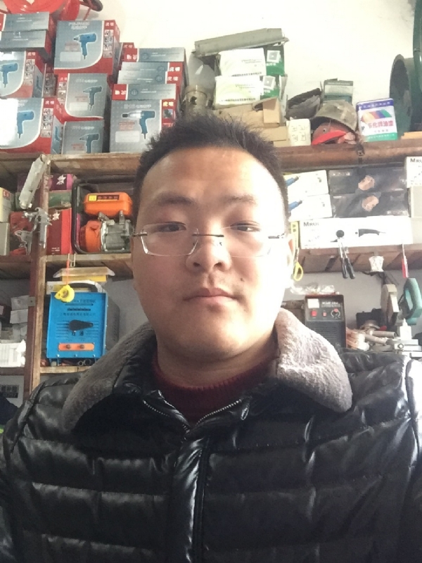 鼎福的第一张照片--泰州相亲服务中心