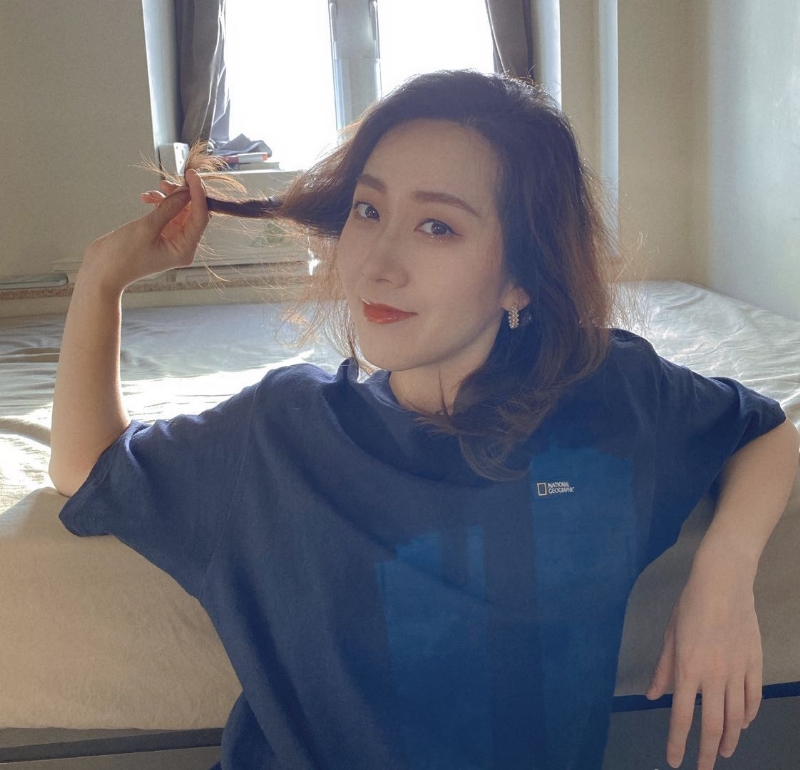 李雯雪的第三张照片--泰州相亲服务中心