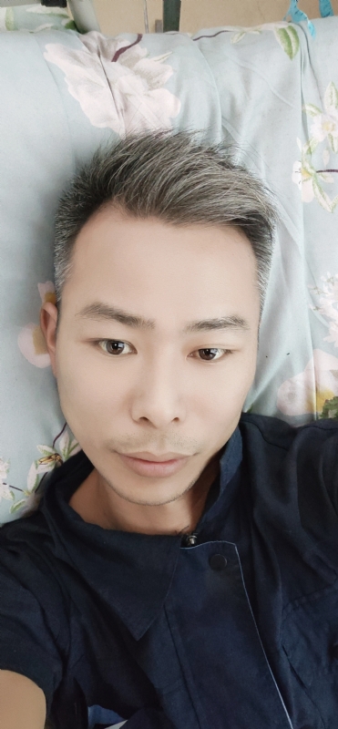 火山口的第一张照片--泰州相亲服务中心
