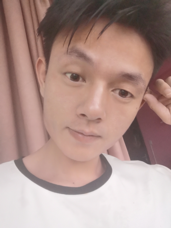 一一得一的第一张照片--泰州相亲服务中心