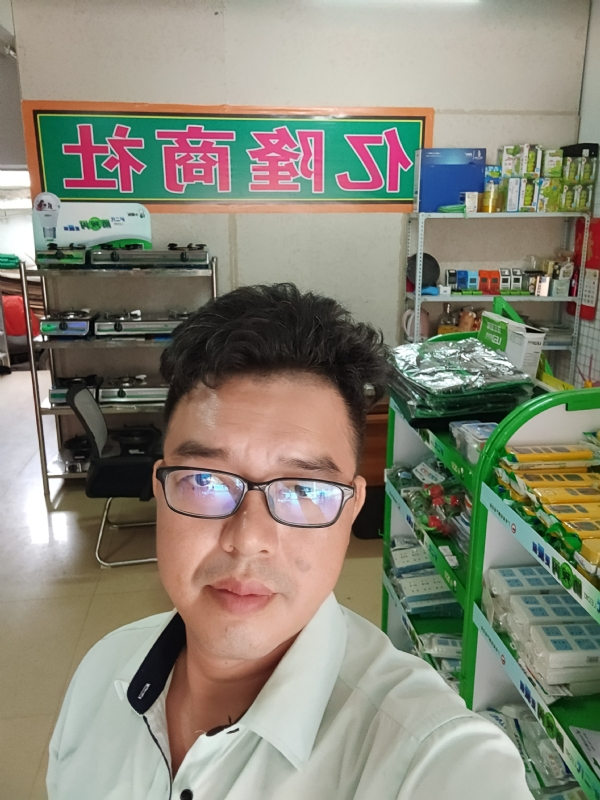 亿隆的第三张照片--泰州相亲服务中心