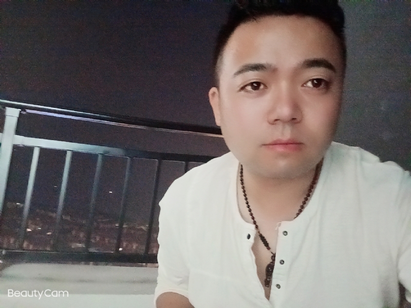 可么嗯哼的第一张照片--泰州相亲服务中心