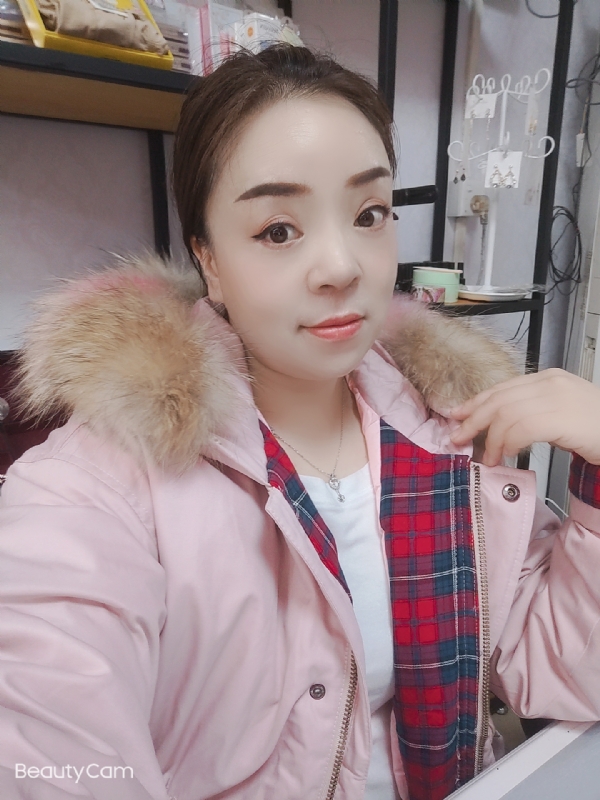 爱雨的第一张照片--泰州相亲服务中心