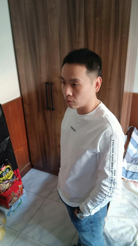 没有蜡笔的小航的第一张照片--泰州相亲服务中心