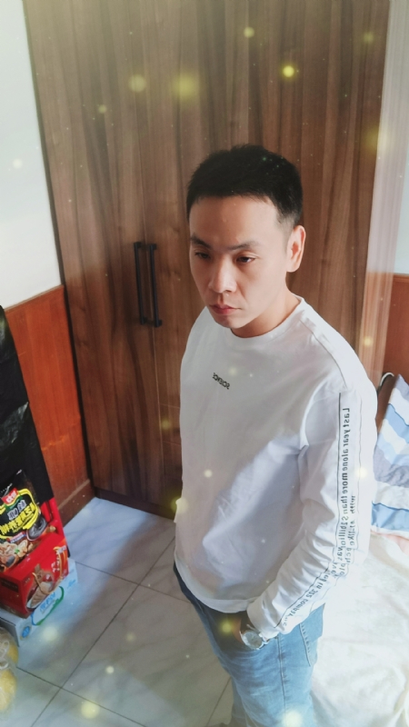 没有蜡笔的小航的第三张照片--泰州相亲服务中心