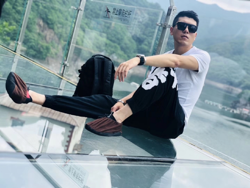 庄周梦蝶的第一张照片--泰州相亲服务中心