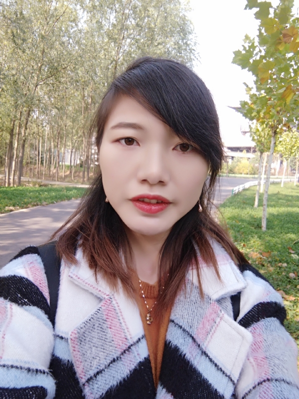 hely的第一张照片--泰州相亲服务中心