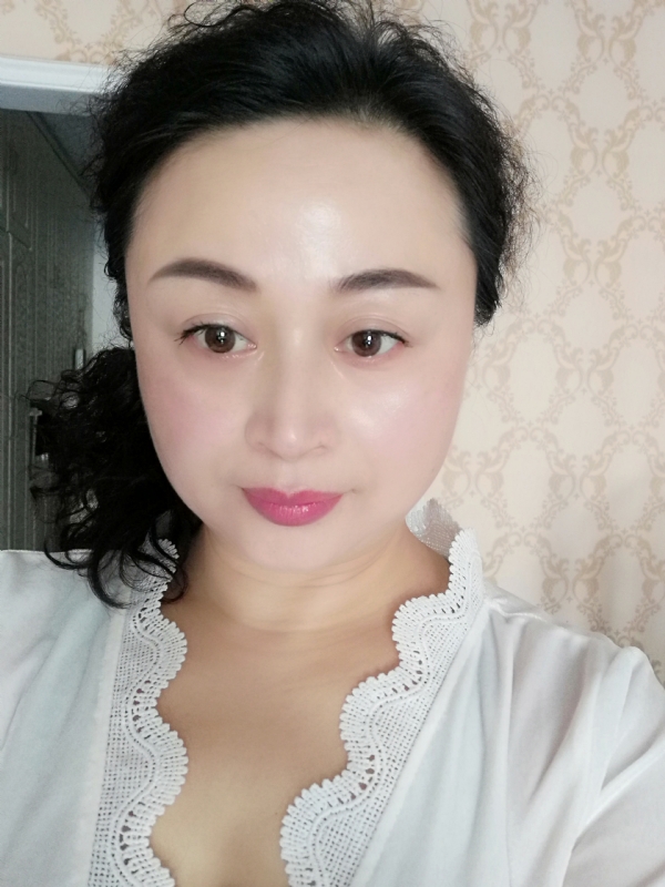 花谢花飞的第一张照片--泰州相亲服务中心