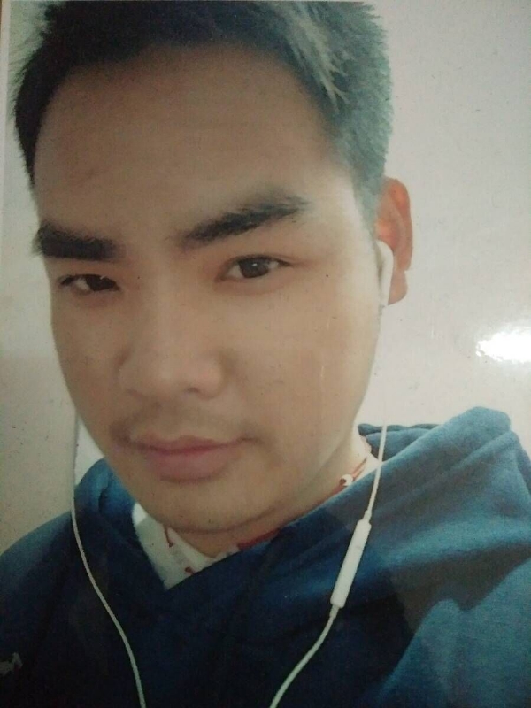 渴望爱的第一张照片--泰州相亲服务中心