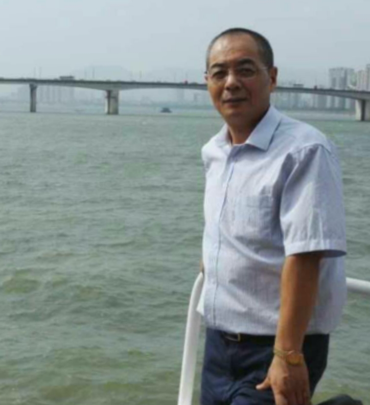 辛民的第二张照片--泰州相亲服务中心