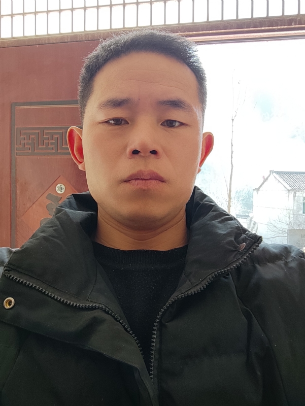 勇敢的成长的第一张照片--泰州相亲服务中心