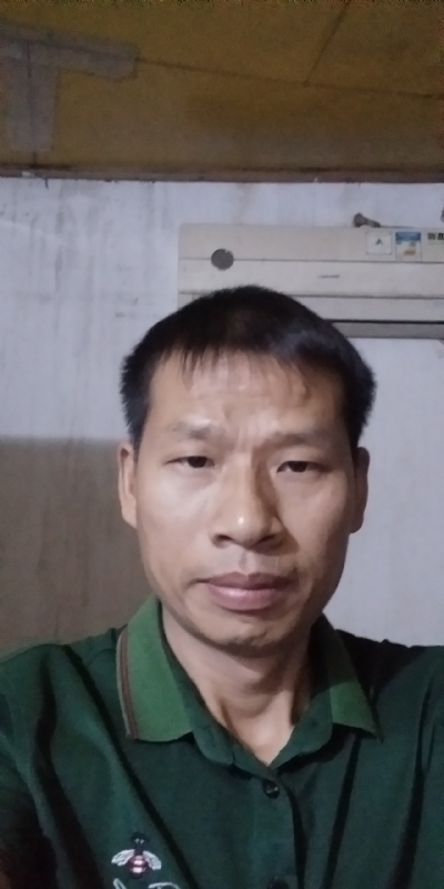 执着跋涉的第三张照片--泰州相亲服务中心