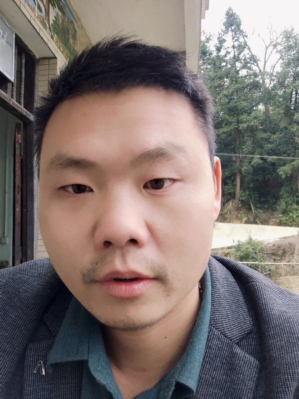 曾小焱的第一张照片--泰州相亲服务中心