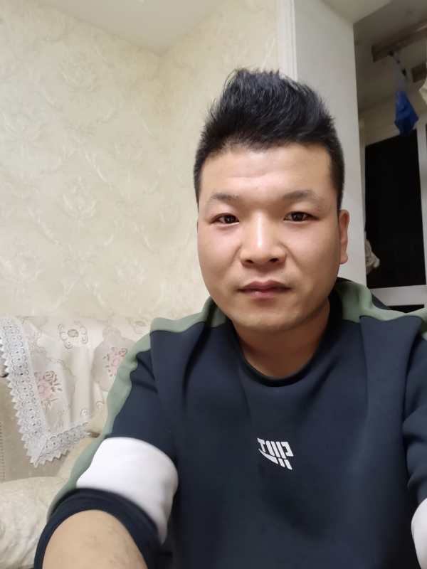 小猪猪的第一张照片--泰州相亲服务中心