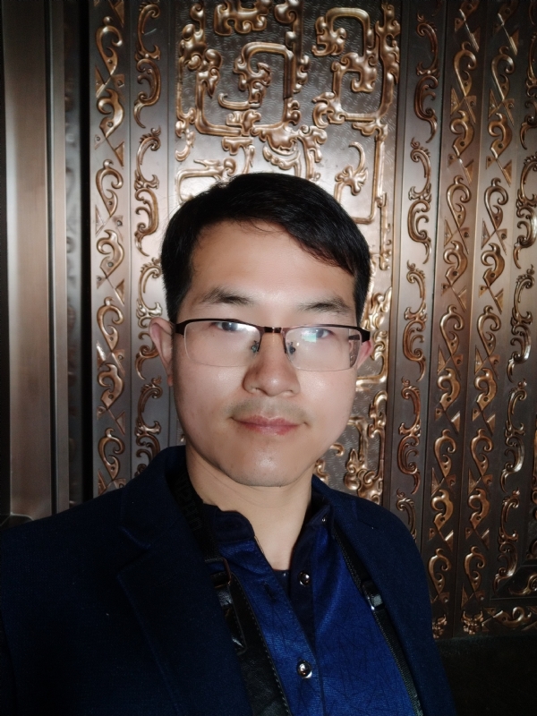 鹏鸟的第一张照片--泰州相亲服务中心