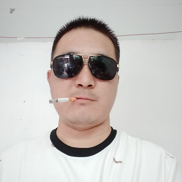 白伟伟的第一张照片--泰州相亲服务中心