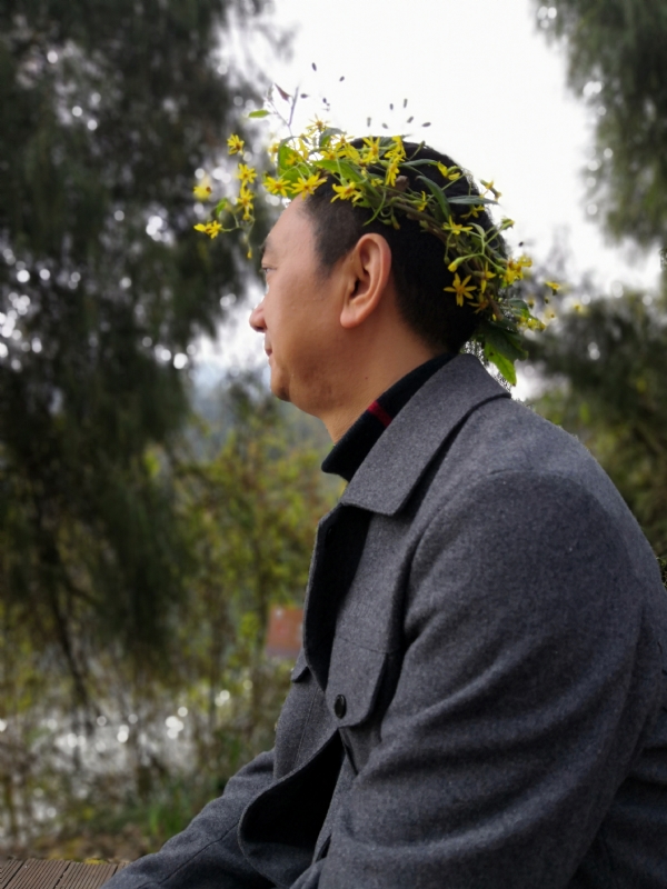 小白杨的第一张照片--泰州相亲服务中心