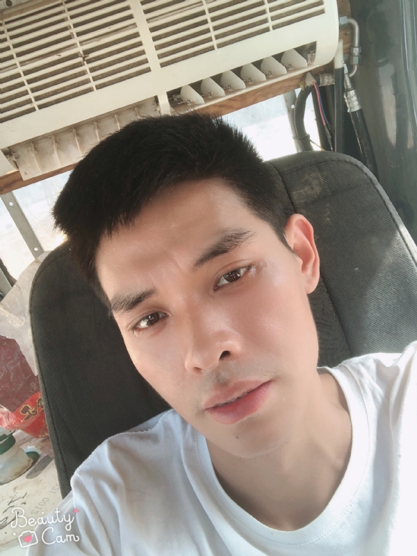 小董的第一张照片--泰州相亲服务中心
