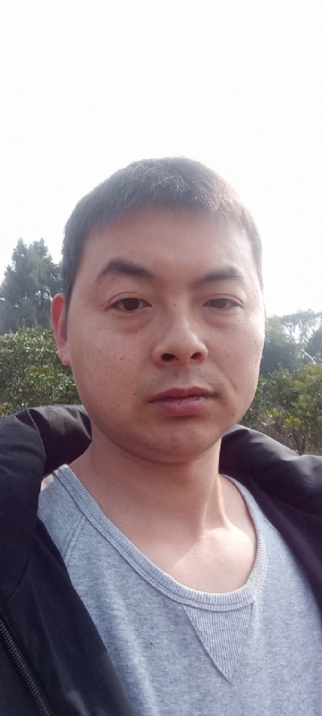 亲亲抱抱我爱你的第一张照片--泰州相亲服务中心