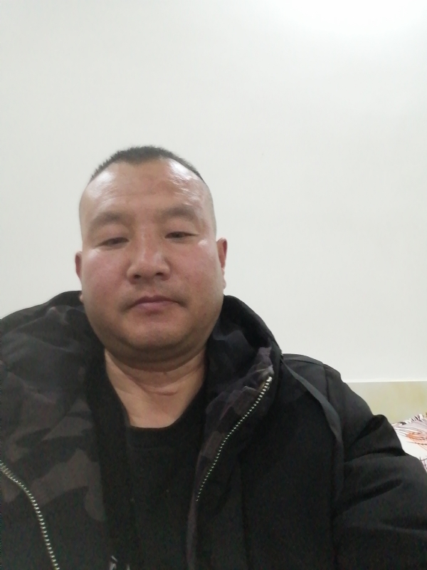 肖小江的第一张照片--泰州相亲服务中心
