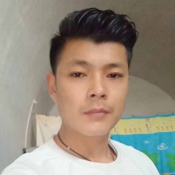 啊锋的第一张照片--泰州相亲服务中心