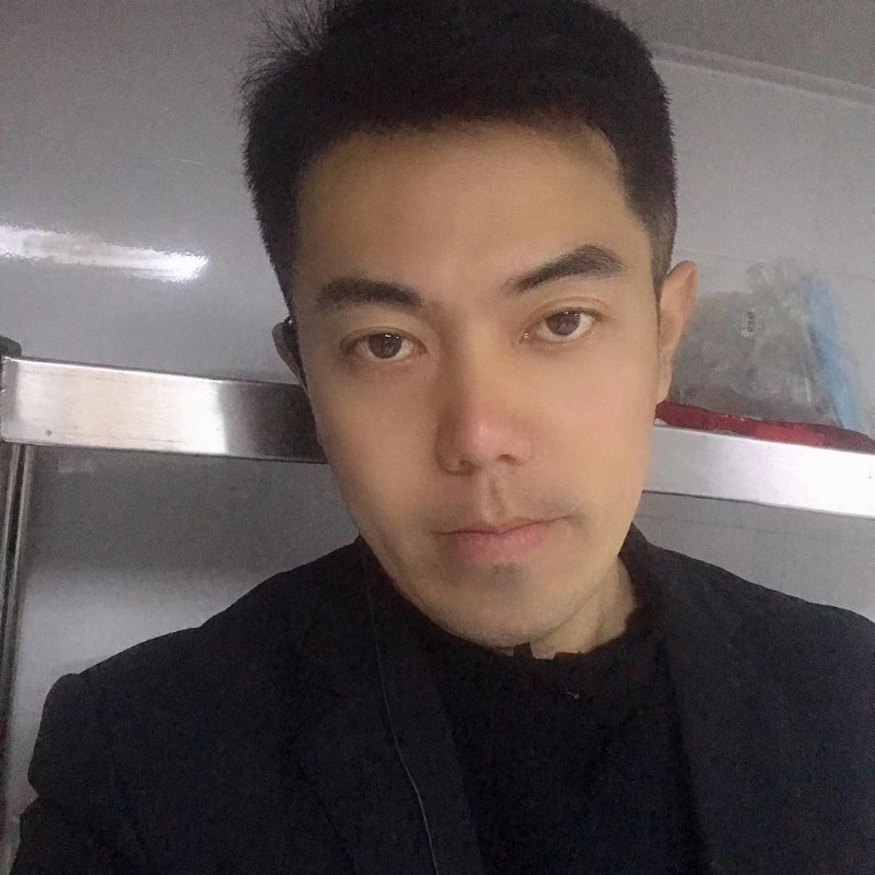 李龙的第二张照片--泰州相亲服务中心