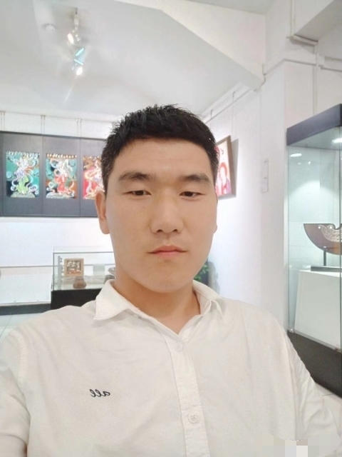 自律人生的第一张照片--泰州相亲服务中心
