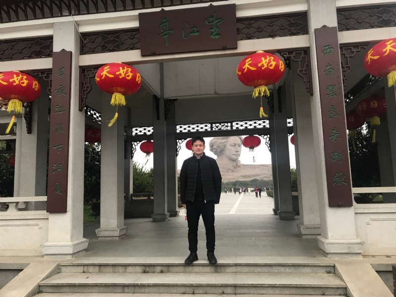 风继续吹的第一张照片--泰州相亲服务中心