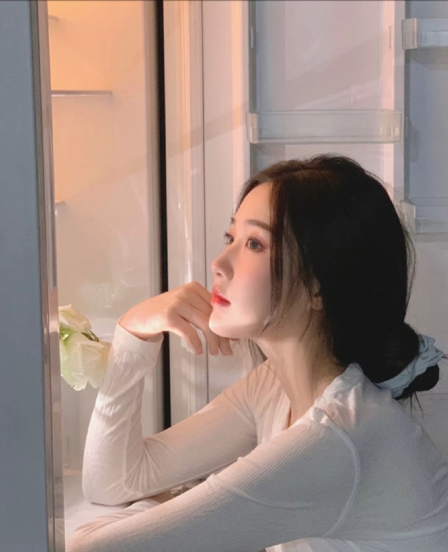 風吹過臉頰的第一张照片--泰州相亲服务中心