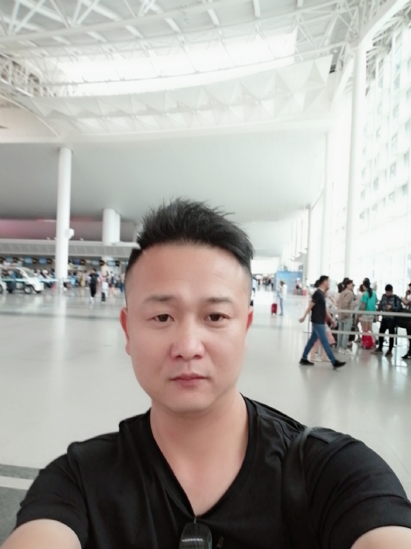 一叶知秋的第一张照片--泰州相亲服务中心