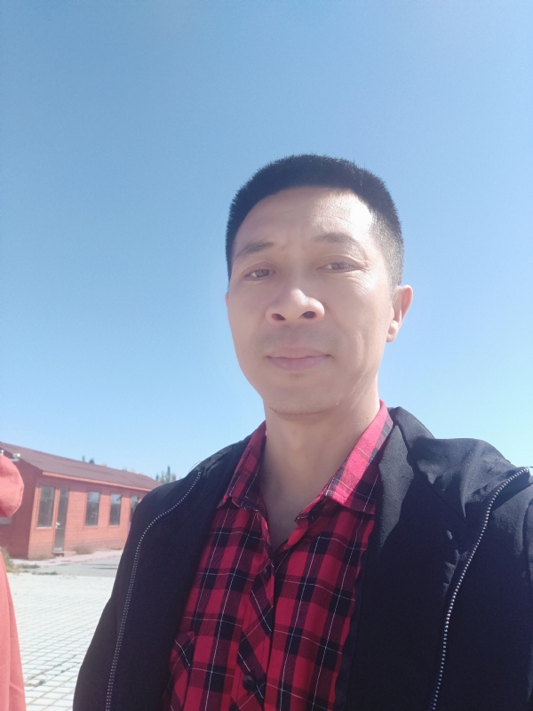 风滚草的坚持的第一张照片--泰州相亲服务中心