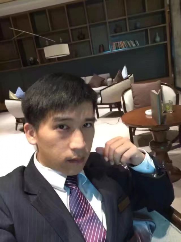 一条孤独的鱼的第二张照片--泰州相亲服务中心