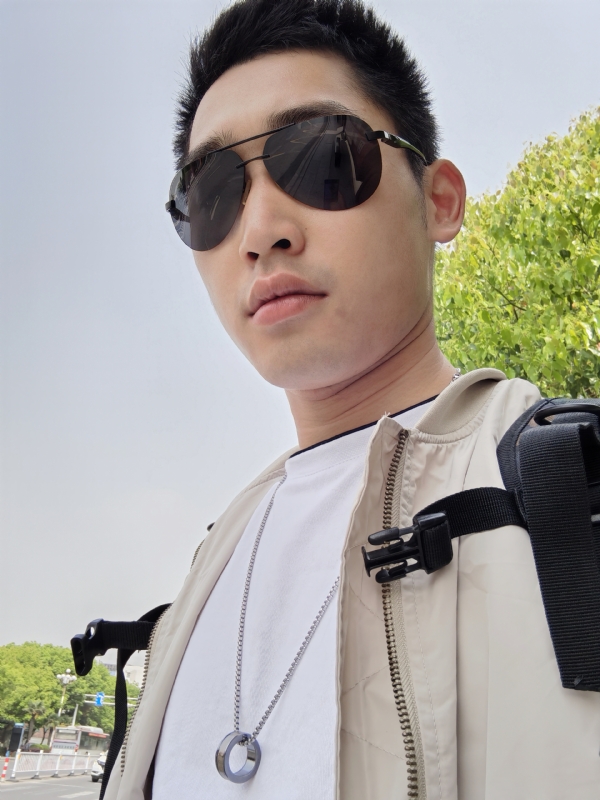 残花落陌,的第一张照片--泰州相亲服务中心