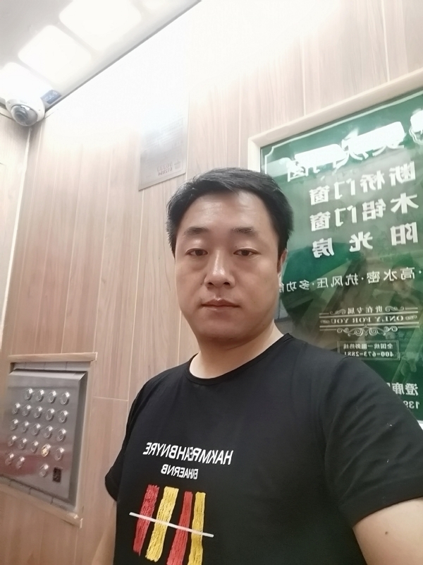 江南烟雨的第一张照片--泰州相亲服务中心