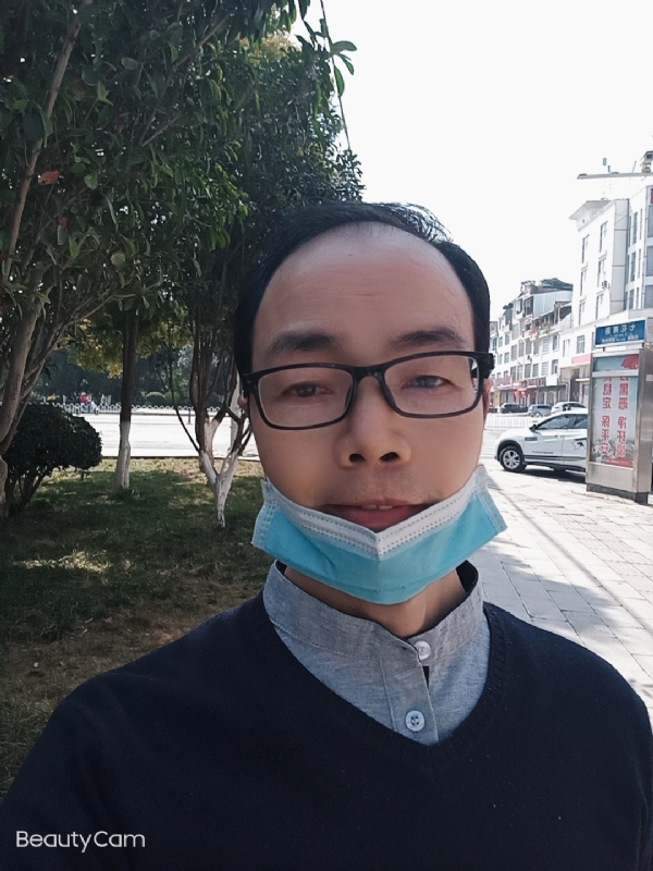 开心生活的第一张照片--泰州相亲服务中心