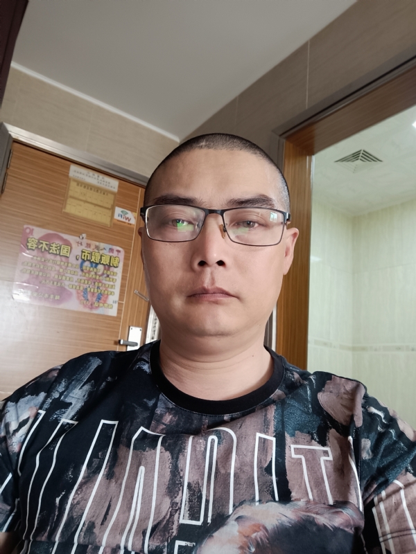 心梦无痕的第一张照片--泰州相亲服务中心