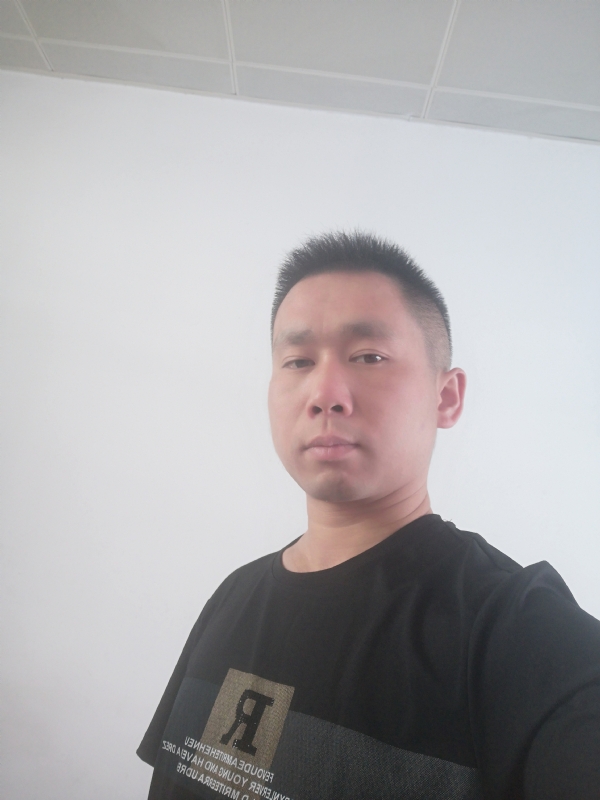 孤独的狼的第一张照片--泰州相亲服务中心