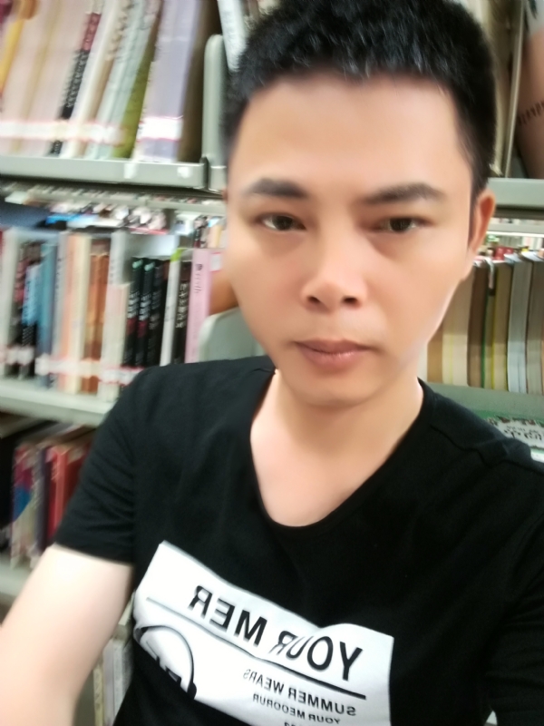 青青子衿的第一张照片--泰州相亲服务中心