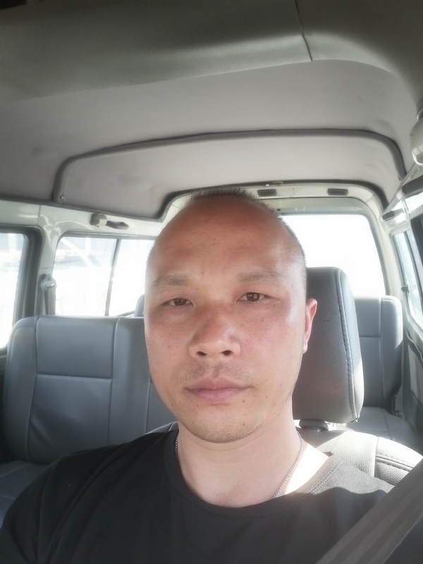新旺丁的第一张照片--泰州相亲服务中心