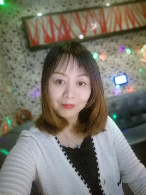心如止水的第一张照片--泰州相亲服务中心