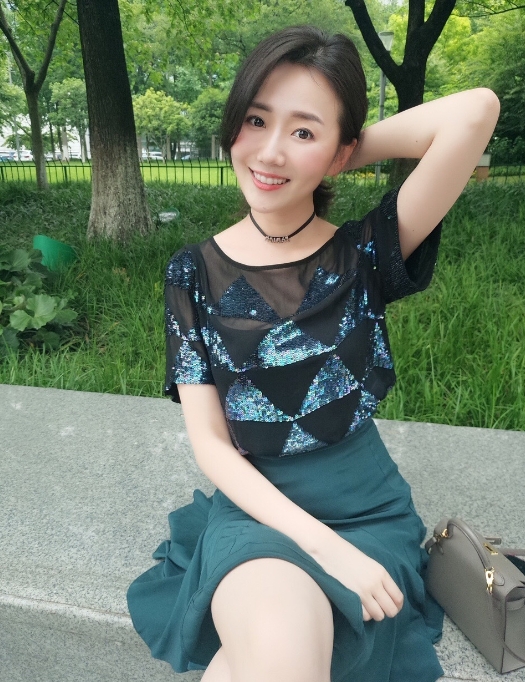 Leanna的第二张照片--泰州相亲服务中心