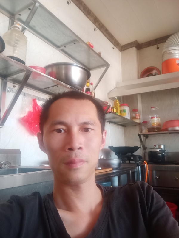 生活还在继续的第一张照片--泰州相亲服务中心