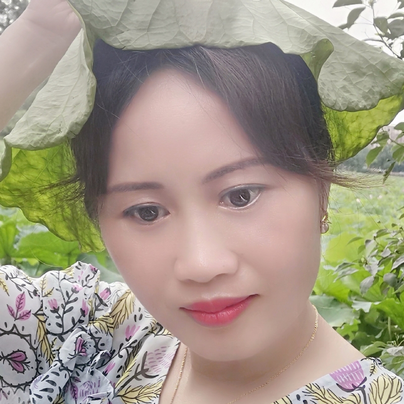 花开半夏的第一张照片--泰州相亲服务中心